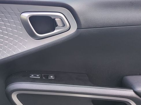 Used 2024 Kia Soul LX w/ Option Group 015 image 33