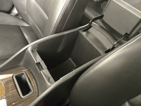 Used 2023 Chevrolet Malibu LT FWD image 30
