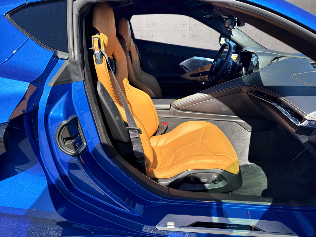 Used 2020 Chevrolet Corvette Stingray Preferred Cpe w/ 2LT Preferred Equipment Group RWD image 8