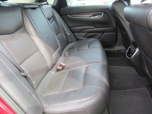 Used 2019 Cadillac XTS Luxury image 28