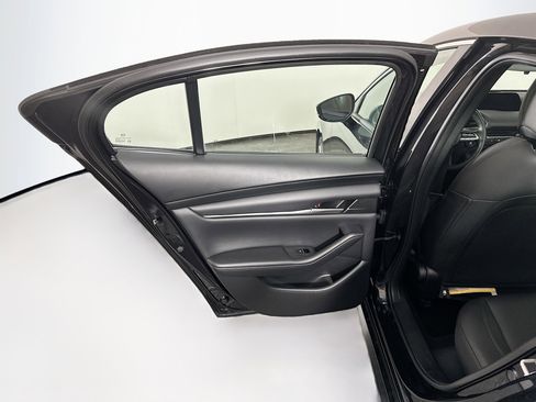 Used 2022 MAZDA MAZDA3 s FWD image 26