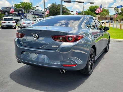 Used 2022 MAZDA MAZDA3 s FWD image 4