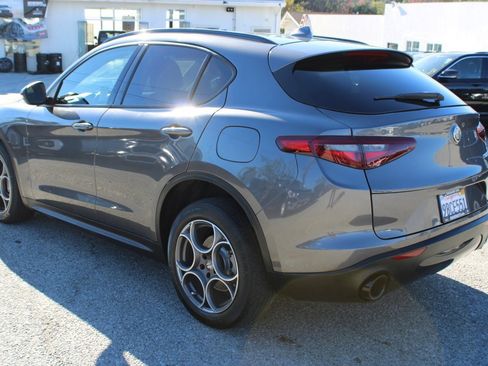 Used 2022 Alfa Romeo Stelvio Sprint image 6