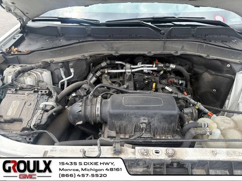 Used 2022 Ford Explorer XLT w/ Equipment Group 202A AWD/4WD image 21