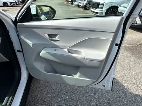 Certified 2026 Hyundai Kona SE FWD image 14