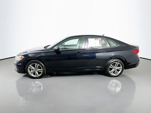 Used 2023 Volkswagen Jetta SE FWD image 5