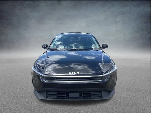 Used 2025 Kia K4 FWD image 2