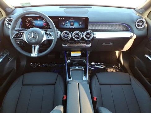 New 2026 Mercedes-Benz GLB 250 image 4