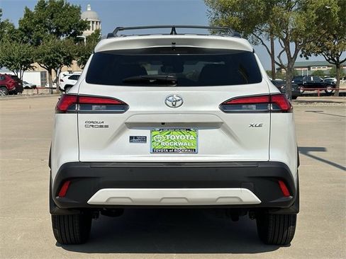 New 2026 Toyota Corolla Cross XLE w/ Convenience Package image 4