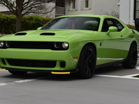 Used 2023 Dodge Challenger SRT Hellcat RWD image 11