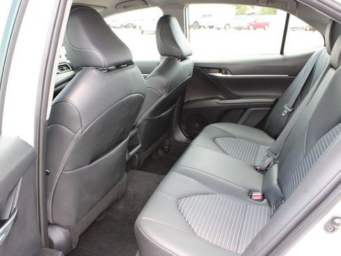 Used 2023 Toyota Camry SE AWD/4WD image 13