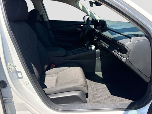 Certified 2023 Honda Accord LX image 29