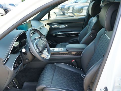 Used 2025 Genesis GV70 3.5T Sport w/ Sport Prestige Package image 18