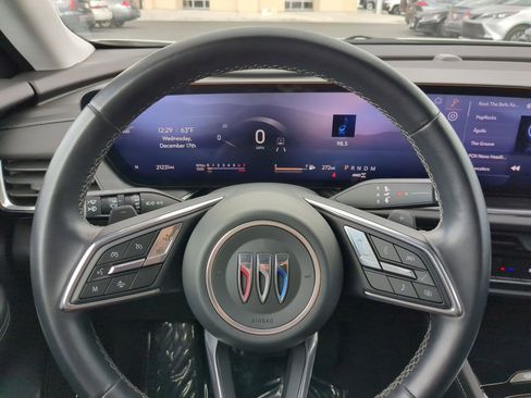 Used 2024 Buick Envision Preferred image 18