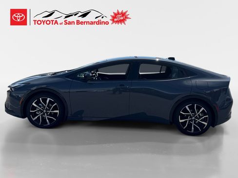 New 2027 Toyota Prius Plug-In Hybrid FWD image 2