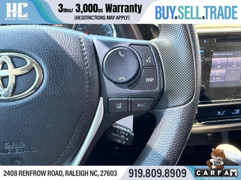 Used 2018 Toyota Corolla LE FWD image 27