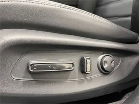 Used 2025 Honda CR-V EX-L image 15