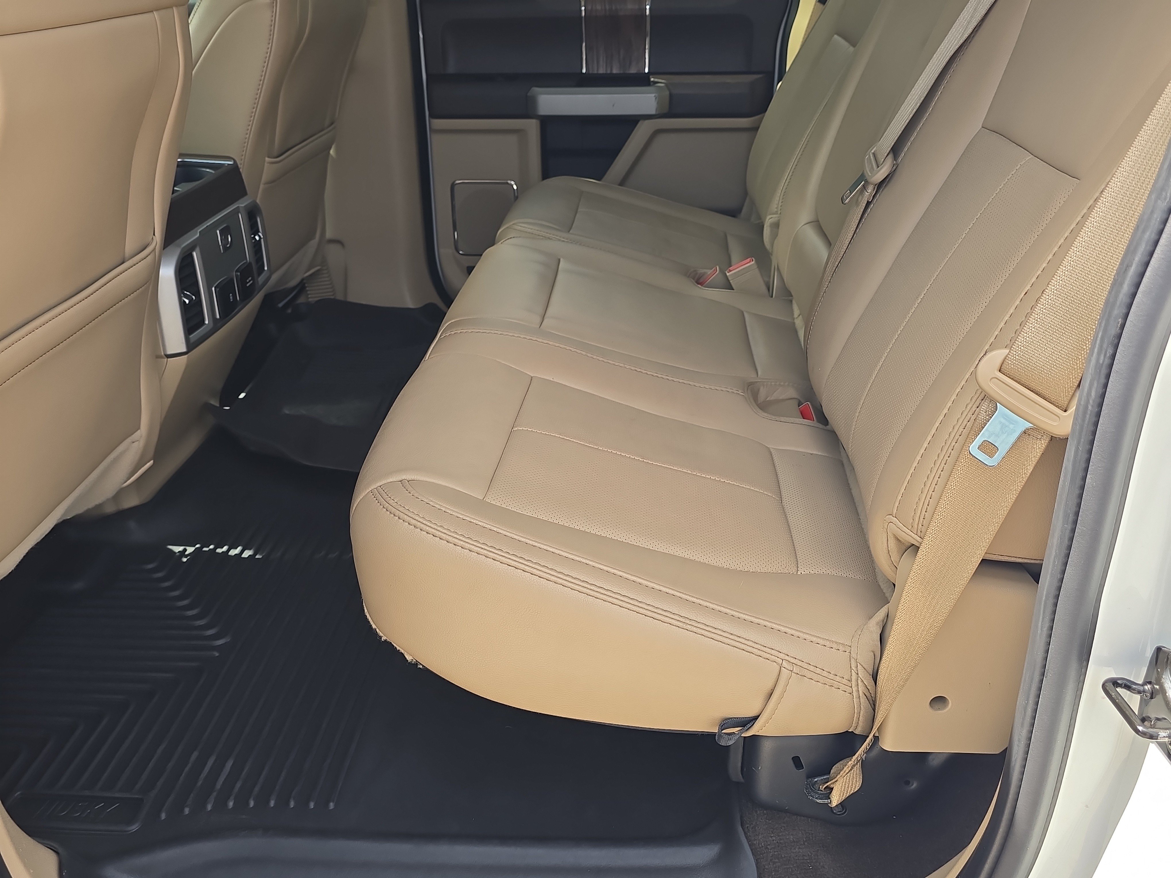 Used 2020 Ford F150 Lariat RWD image 15