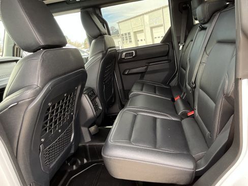 Used 2025 Ford Bronco Badlands AWD/4WD image 15