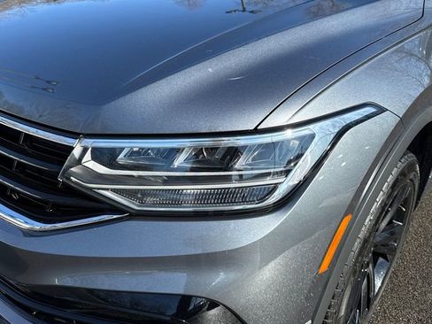 Used 2023 Volkswagen Tiguan SE R-Line image 9