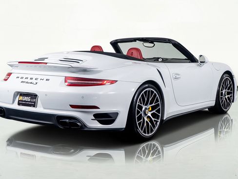 Used 2016 Porsche 911 Turbo S image 10