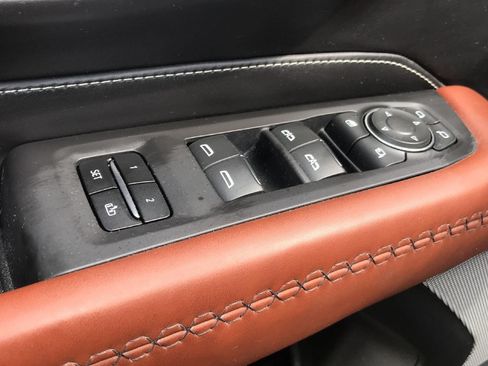 Certified 2023 GMC Yukon Denali Ultimate AWD/4WD image 17