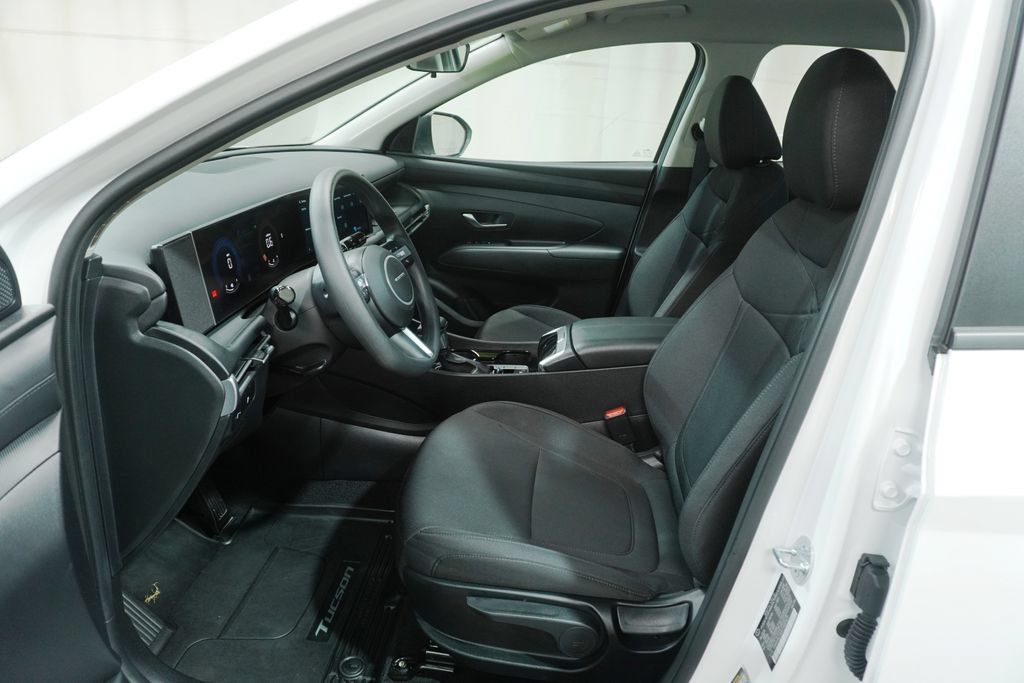 Certified 2026 Hyundai Tucson SE AWD/4WD image 10