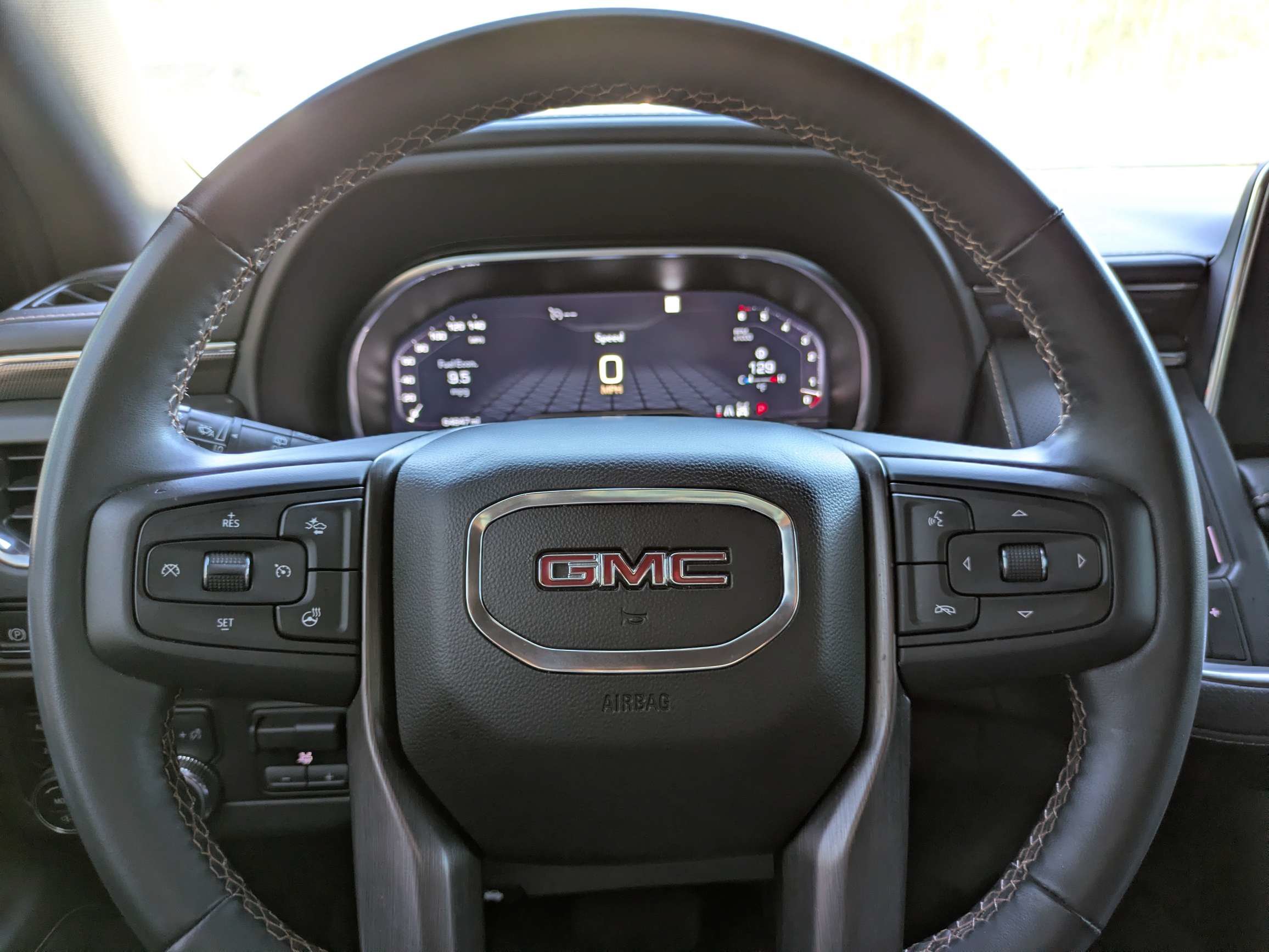 Used 2023 GMC Yukon AT4 w/ AT4 Premium Plus Package AWD/4WD image 20