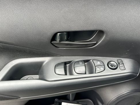 New 2025 Nissan Kicks Play S image 13