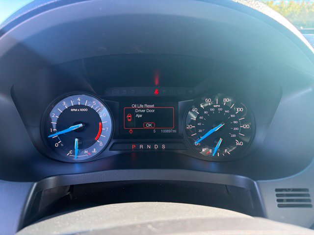 Used 2017 Ford Explorer XLT FWD image 13