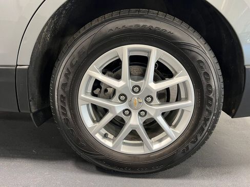 Used 2023 Chevrolet Equinox LT w/ Driver Convenience Package image 21