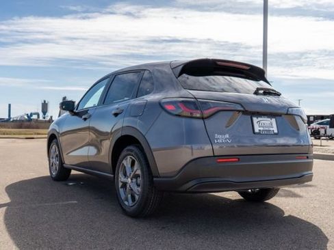 Used 2024 Honda HR-V LX image 5