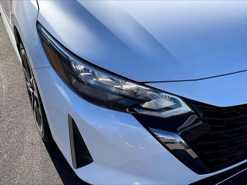 Used 2024 Nissan Sentra SR image 32
