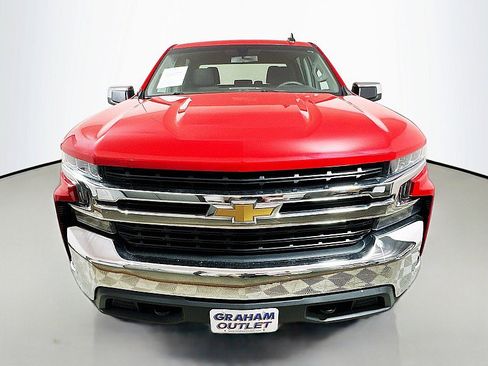 Used 2020 Chevrolet Silverado 1500 LT AWD/4WD image 2