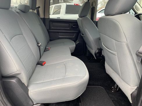 Used 2013 RAM 1500 Express image 30