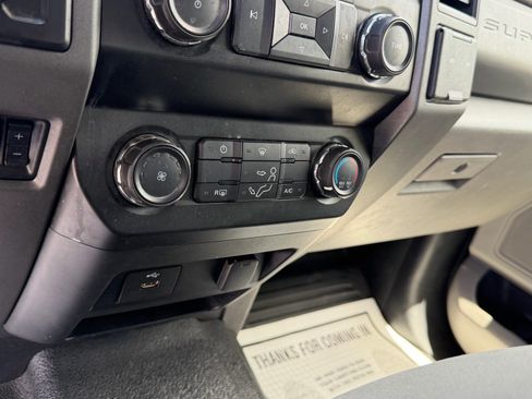 Used 2019 Ford F250 XL w/ STX Appearance Package AWD/4WD image 29