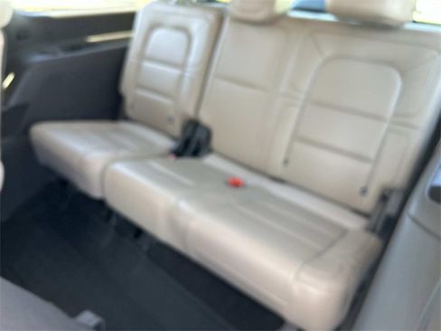 Used 2024 Lincoln Navigator Reserve image 24