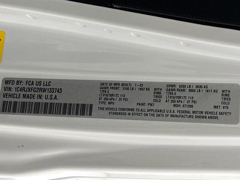 Used 2024 Jeep Wrangler Unlimited Rubicon image 34