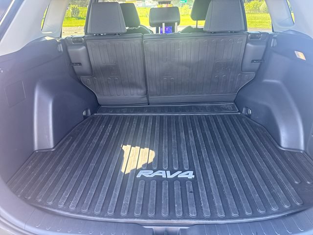 Used 2024 Toyota RAV4 LE AWD/4WD image 26