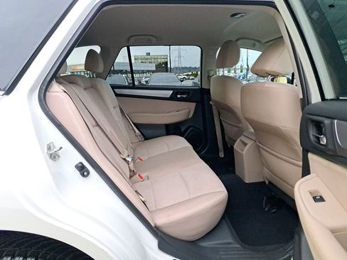 Used 2015 Subaru Outback 2.5i Premium image 15