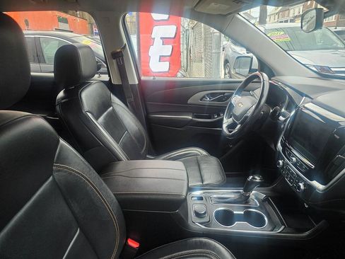 Used 2020 Chevrolet Traverse LT AWD/4WD image 10