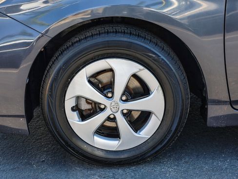Used 2012 Toyota Prius Three w/ Solar Roof Pkg FWD image 28
