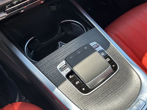 Used 2025 Mercedes-Benz G 63 AMG 4MATIC image 34