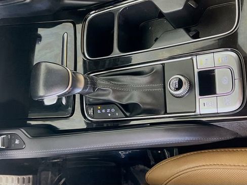 Used 2020 Kia Telluride SX w/ Towing Package FWD image 24