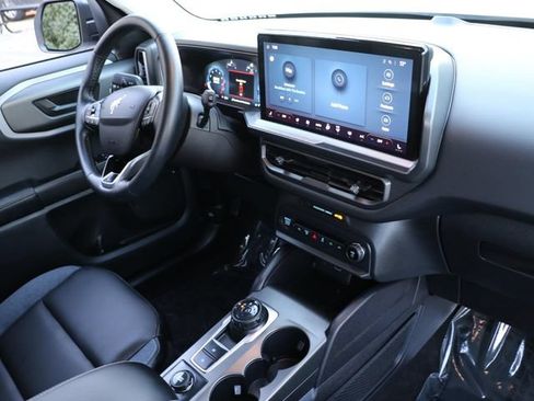 Used 2025 Ford Bronco Sport Outer Banks AWD/4WD image 13