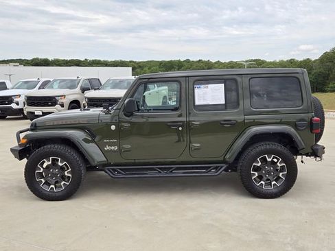 Used 2024 Jeep Wrangler Unlimited Sahara w/ Technology Group AWD/4WD image 5