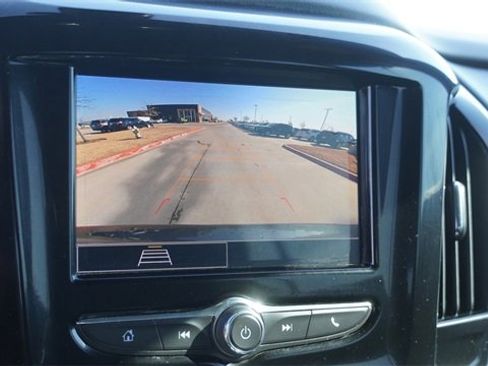 Used 2022 Chevrolet Traverse LT w/ LPO, Cargo Package image 26