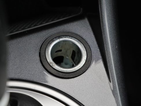 Used 2018 Volkswagen Beetle 2.0T SE image 31