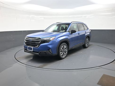 New 2026 Subaru Forester Touring AWD/4WD image 7