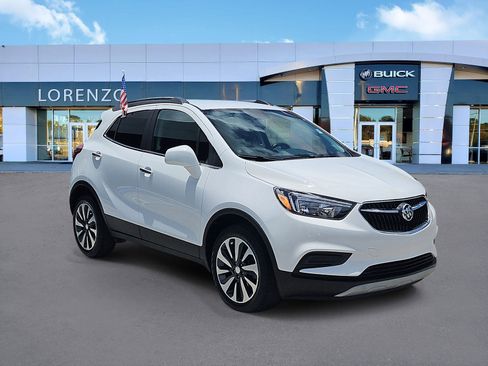 Used 2021 Buick Encore Preferred w/ Safety Package image 3